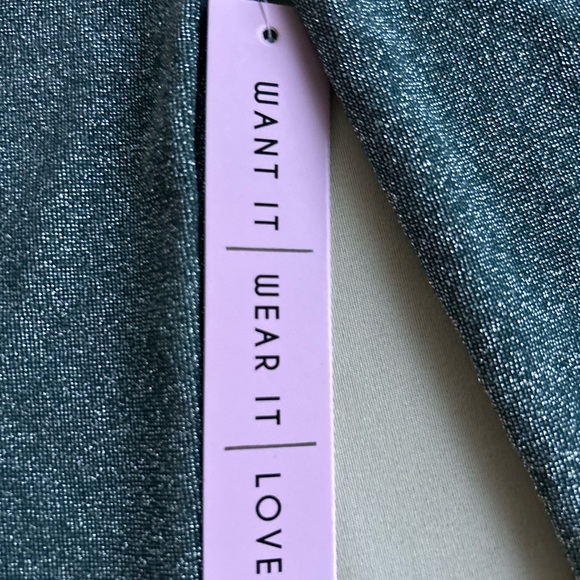 Woman top - Picture 2 of 4